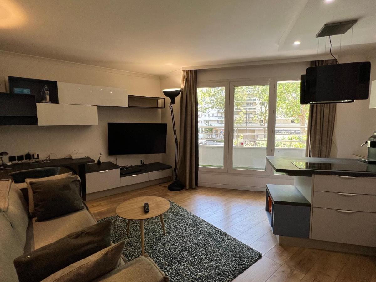Appartement T2 / La Defense Courbevoie Exterior photo