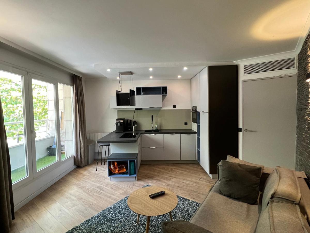 Appartement T2 / La Defense Courbevoie Exterior photo